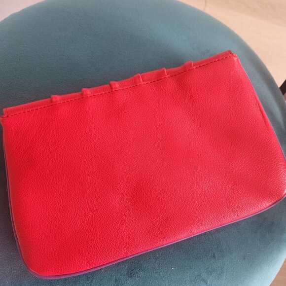 BAEKGAARD ~ Clutch Bag ~ Genuine Leather Small ~ RED with Purple Trim ~ NWT - Picture 4 of 5